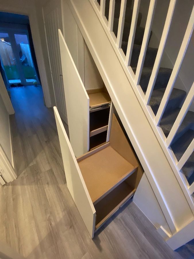 2 section hanger understair
