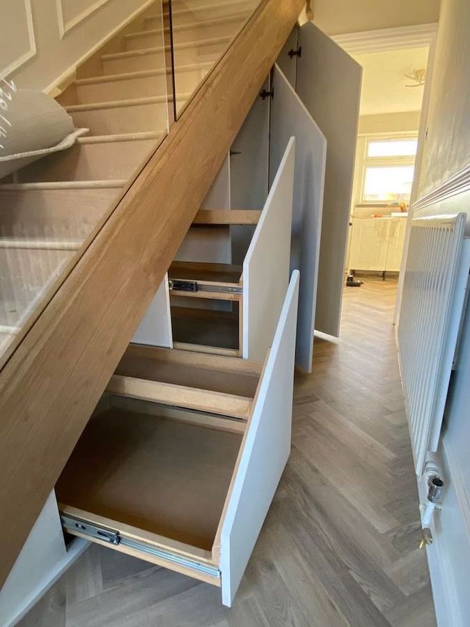 4 section 2 draw 2 door storage
